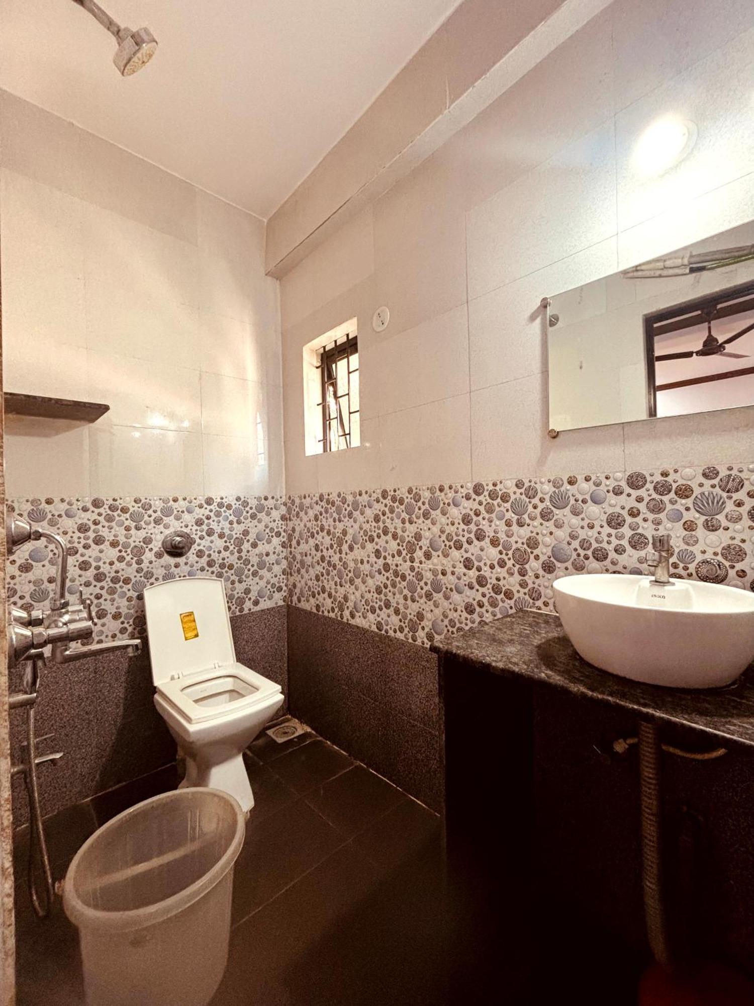 Hotel Harmony By Heaven Calangute Ngoại thất bức ảnh